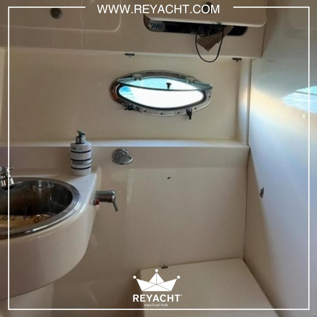Azimut 37 Fly