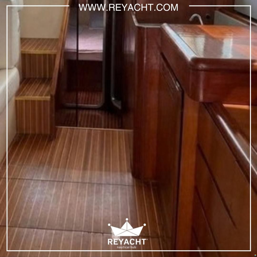 Azimut 37 Fly