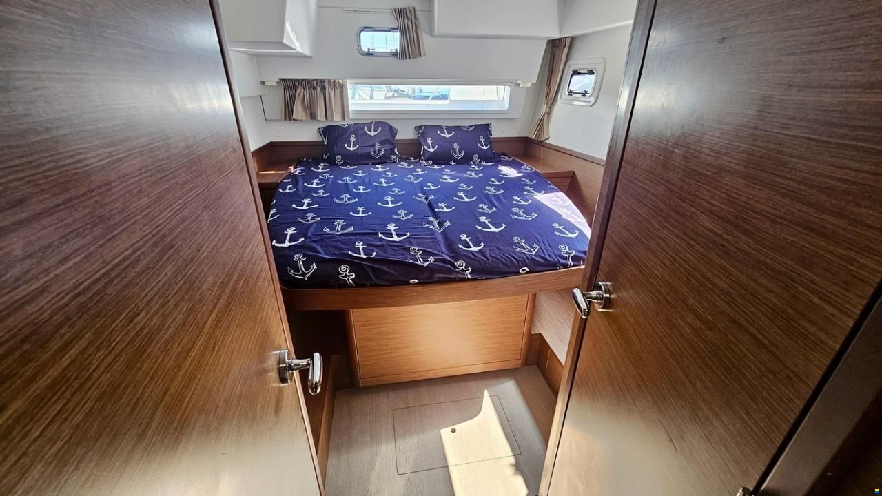 Lagoon 42