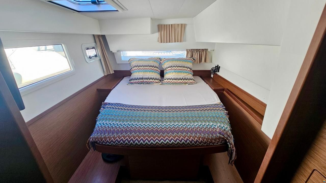 Lagoon 42