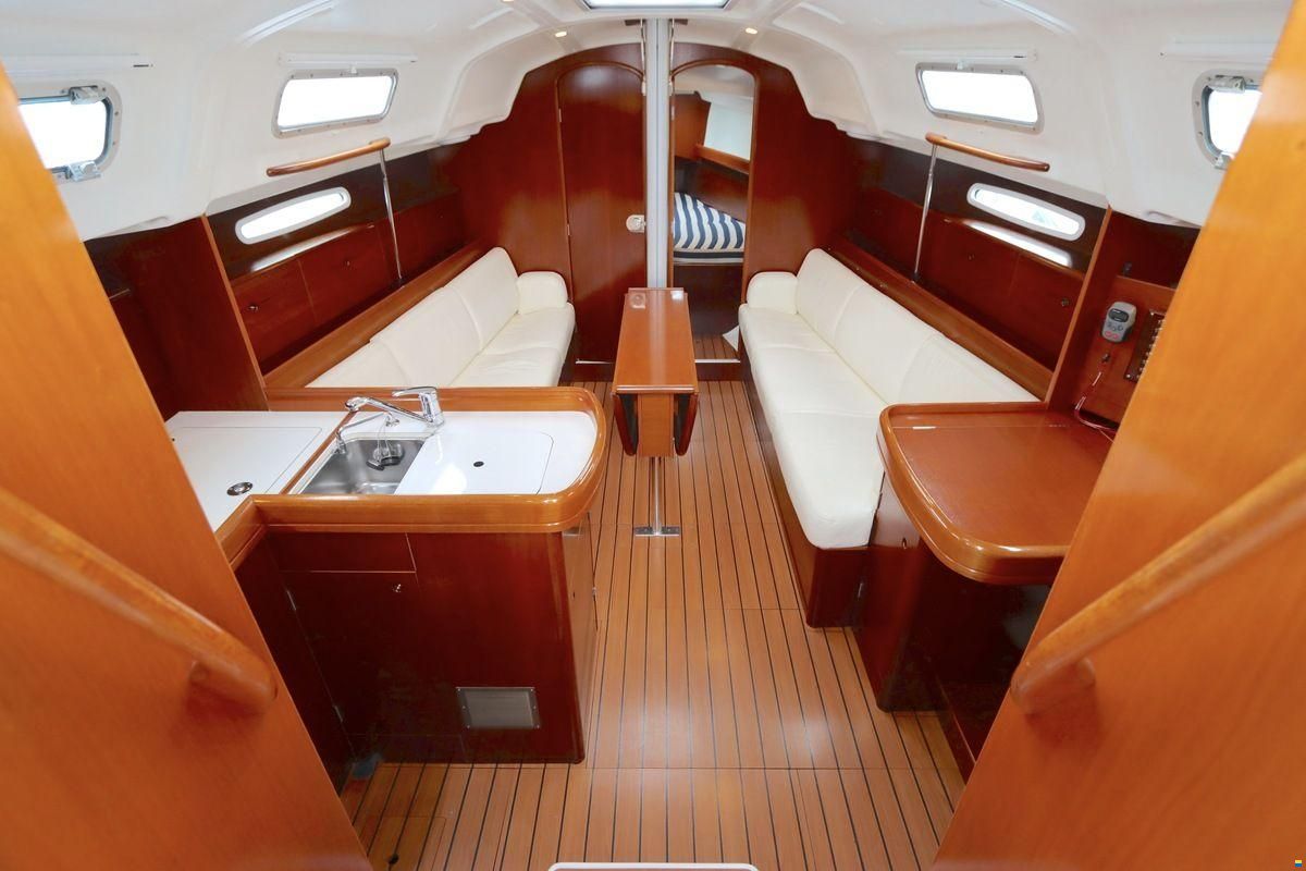 Beneteau First 36.7 Performance uitvoering