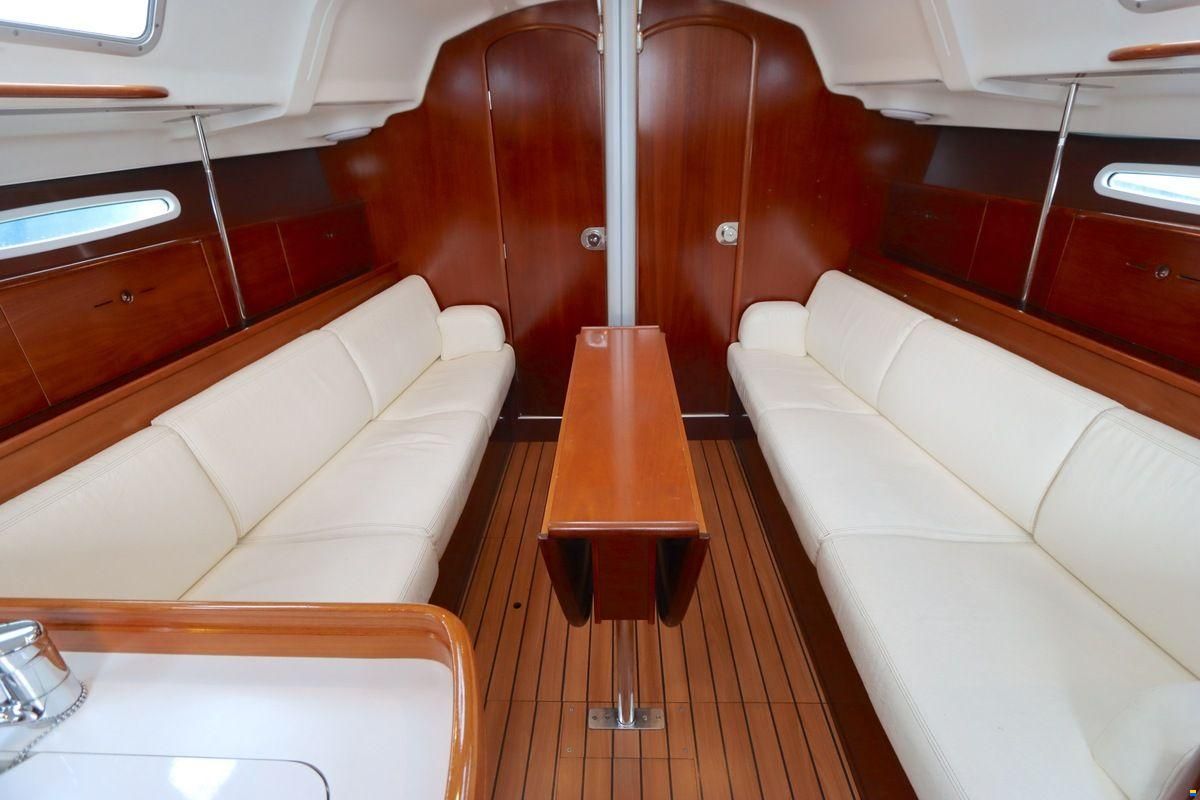 Beneteau First 36.7 Performance uitvoering