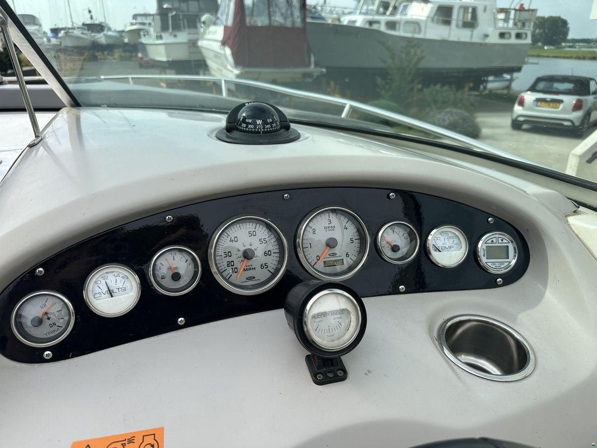Chaparral 325 SSI