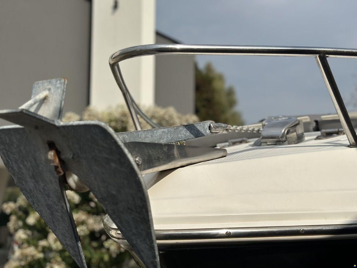 Chaparral 325 SSI