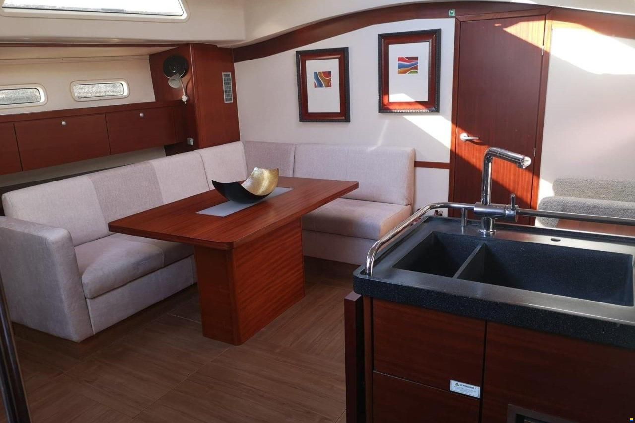 Hanse 540