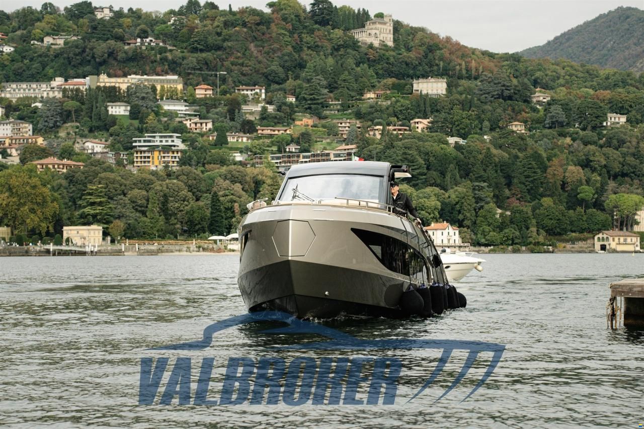 &Ograve;ndia &Ograve;ndia 36 CARBON SPORT T-TOP