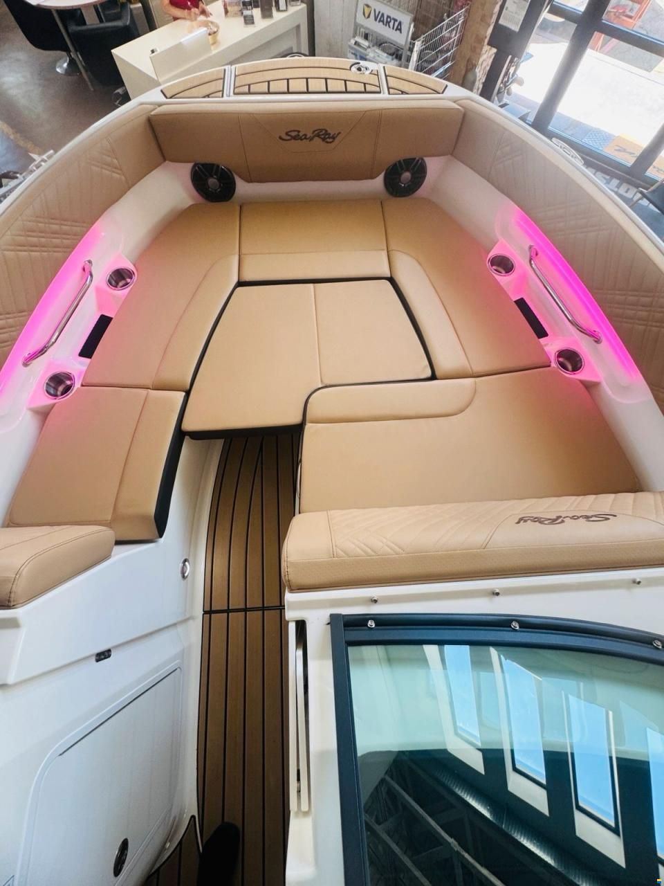 Sea Ray 230 SDN SDX V8