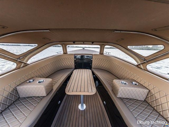 Waterspoor 717 Aviator