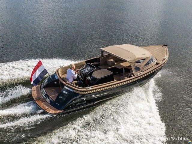 Waterspoor 717 Aviator