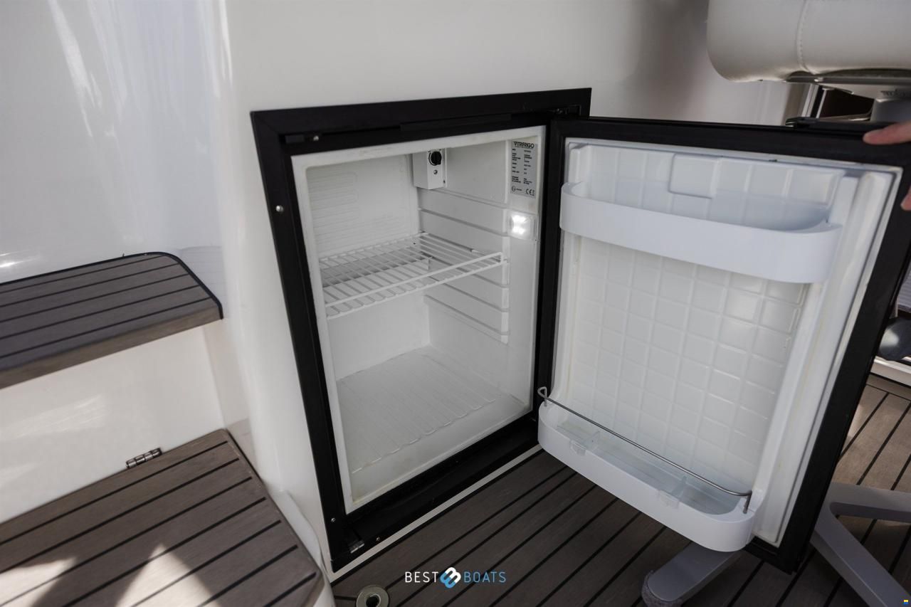 Antaris Seventy7 Cabin