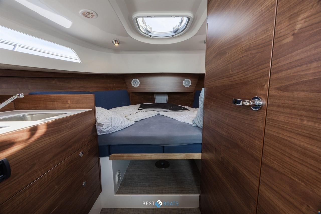 Antaris Seventy7 Cabin