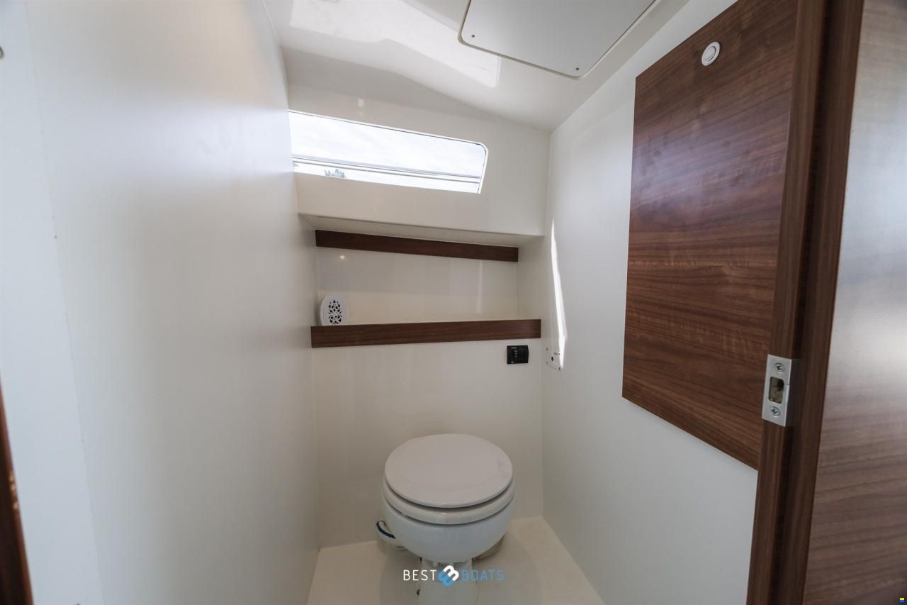 Antaris Seventy7 Cabin