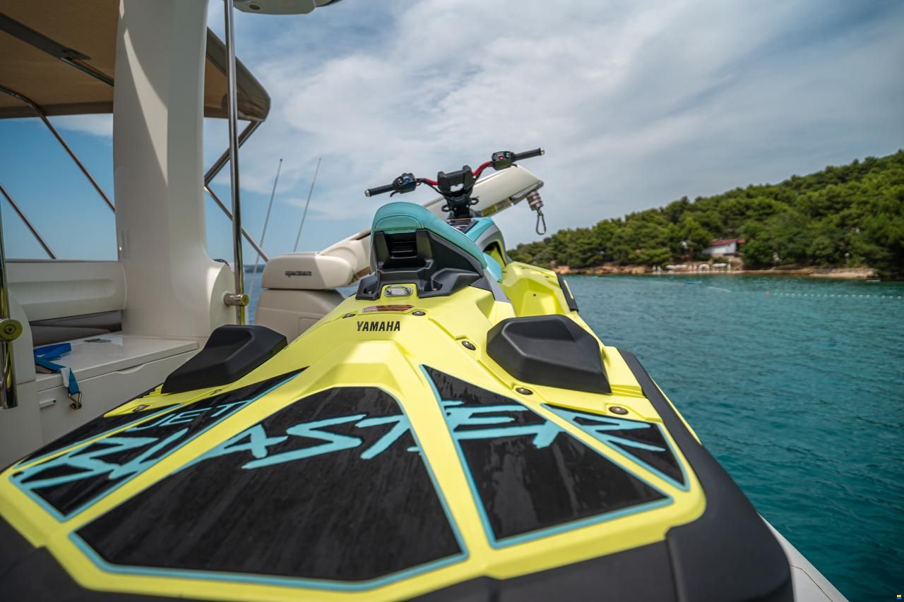 Fairline Squadron 78