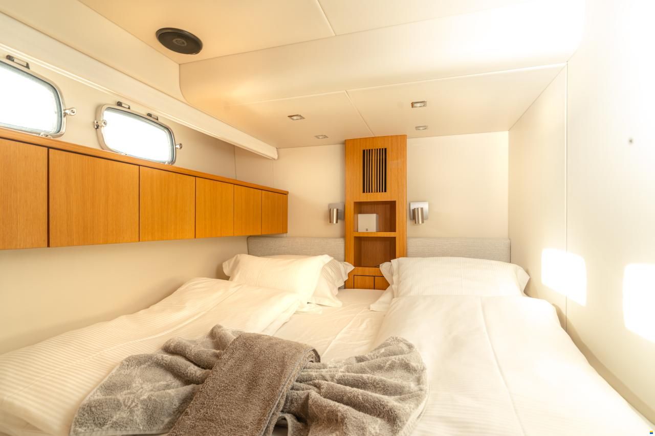 Fairline Squadron 78