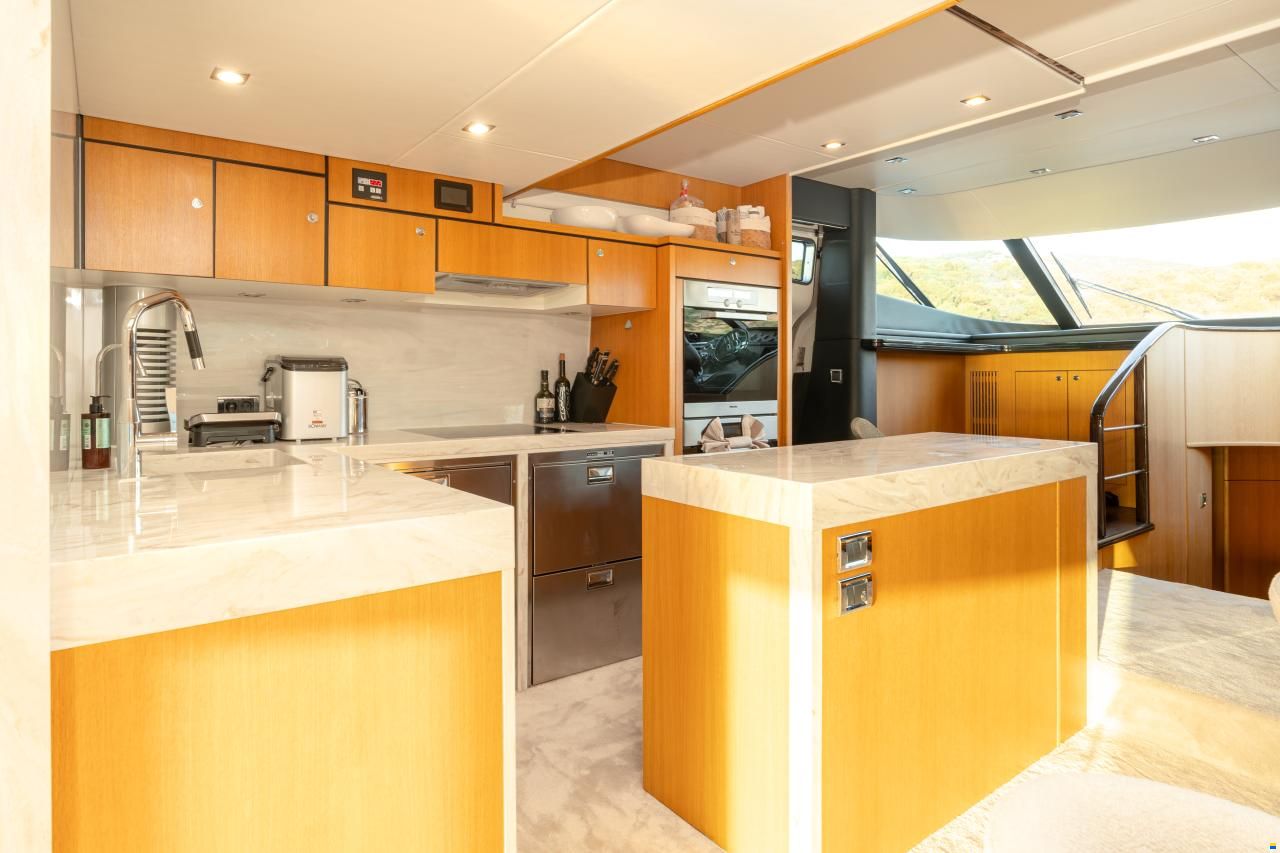 Fairline Squadron 78
