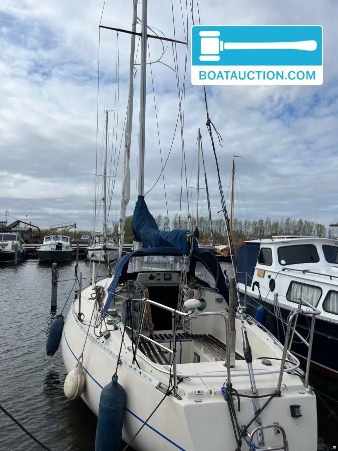 Beneteau First 30