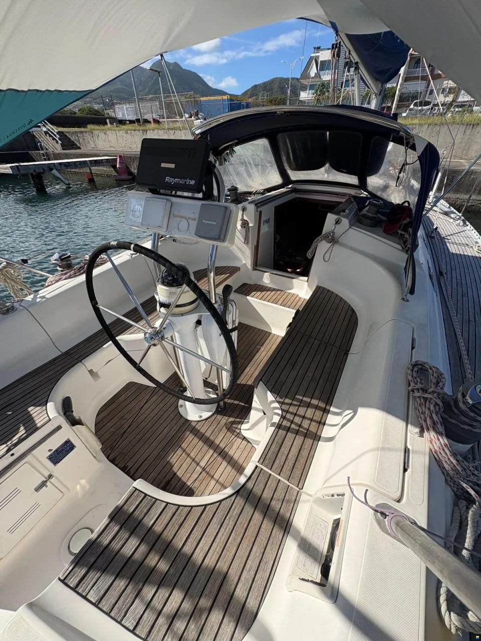 Dufour 35 CLASSIC