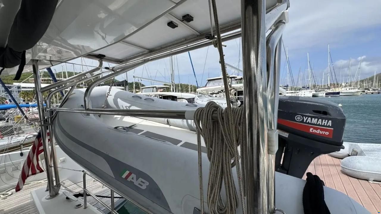 Lagoon 42