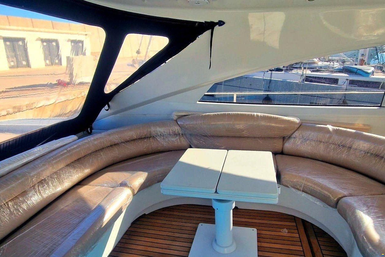 Pershing 65