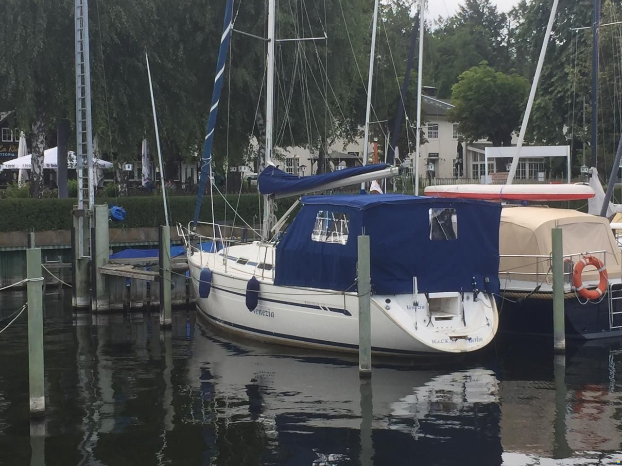 Bavaria 32