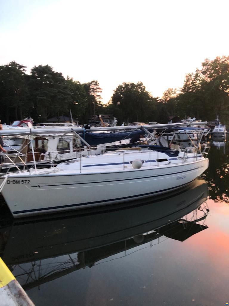 Bavaria 32