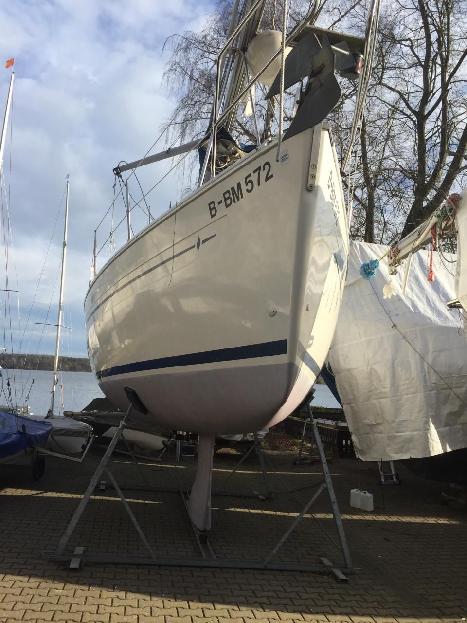 Bavaria 32