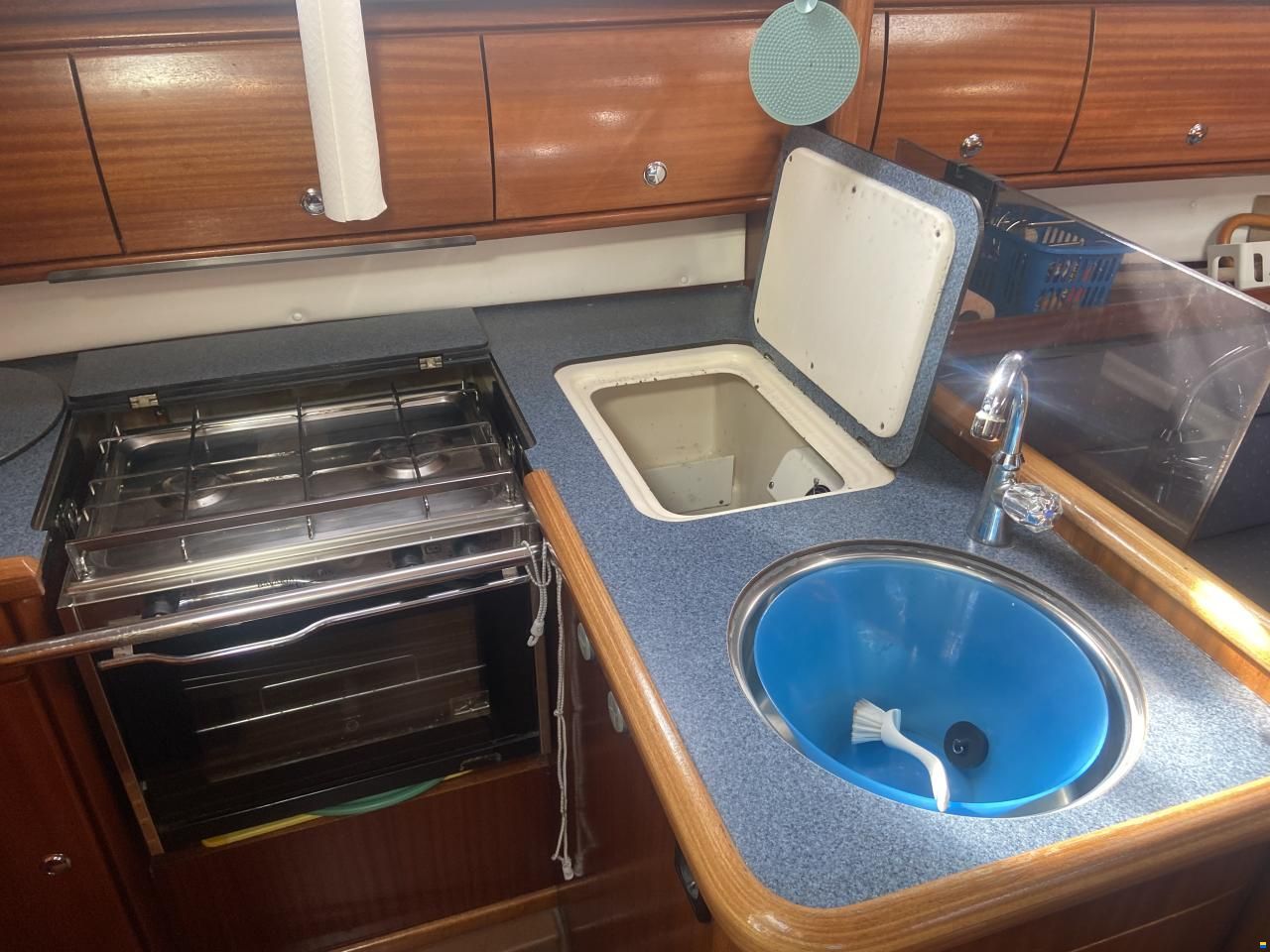 Bavaria 32