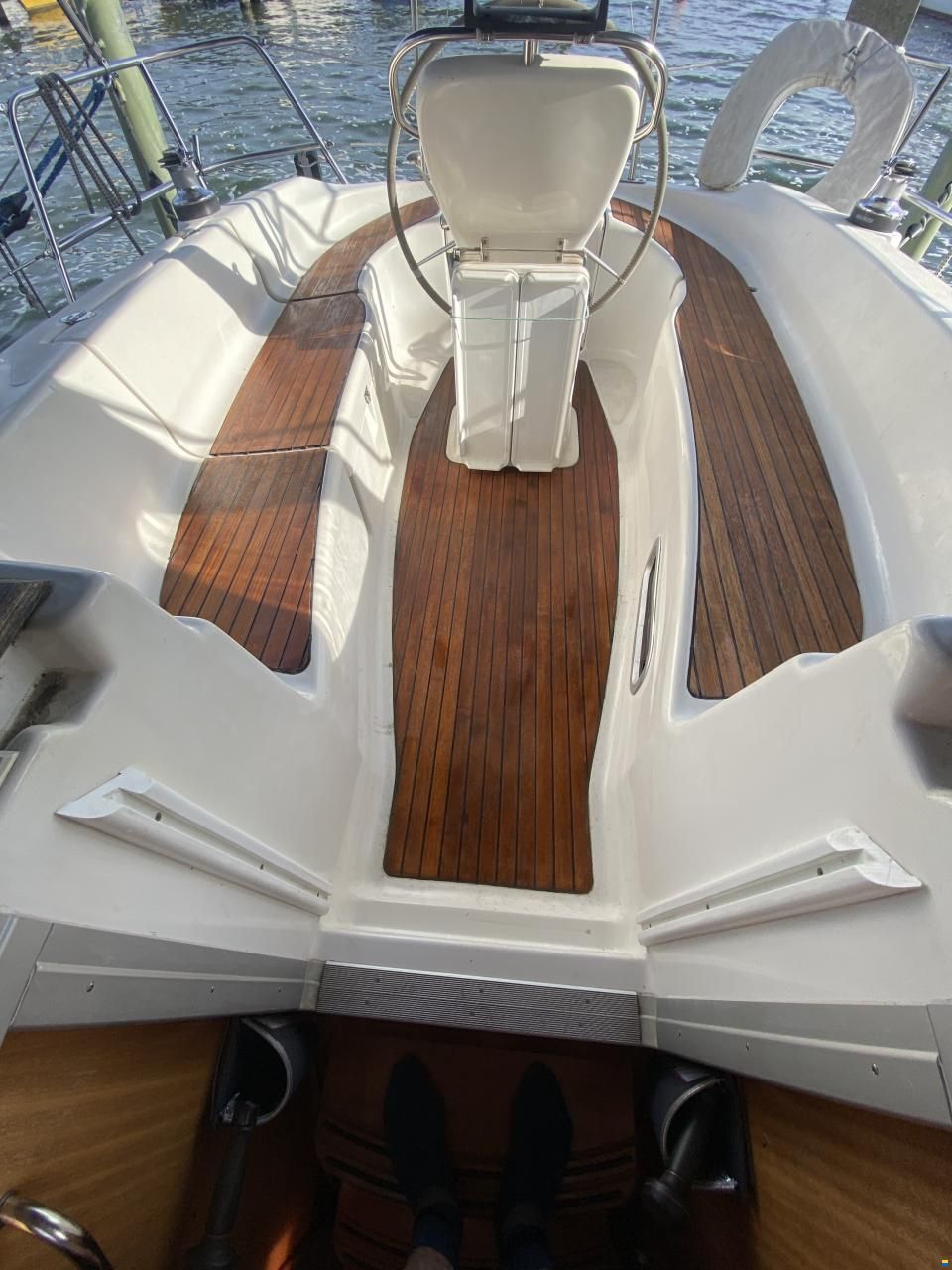 Bavaria 32
