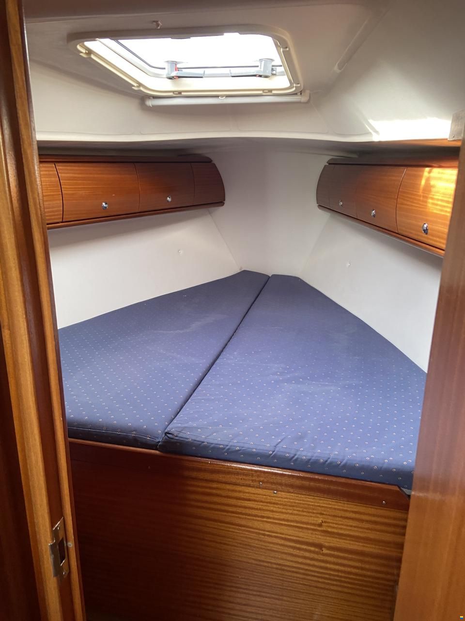 Bavaria 32
