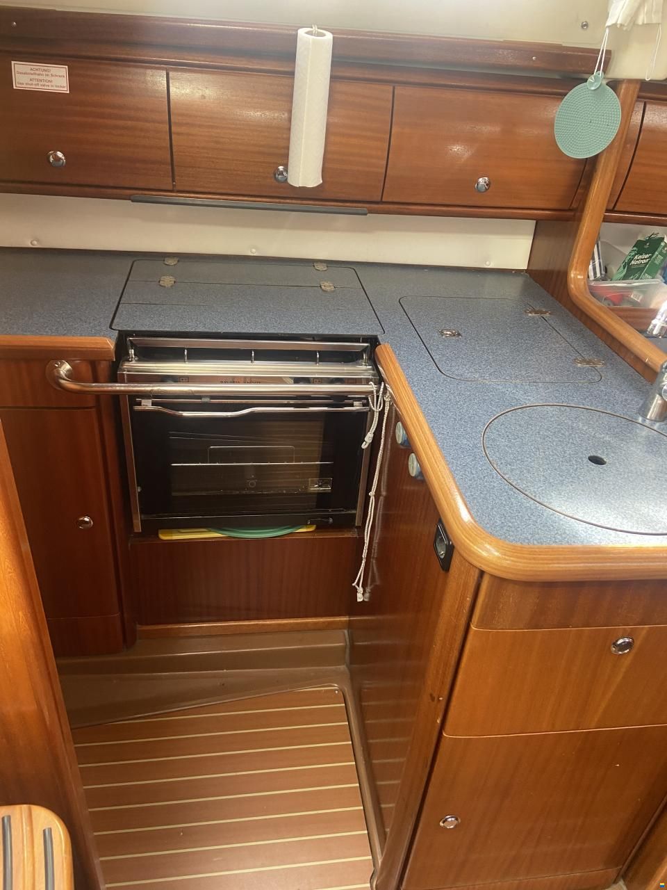 Bavaria 32