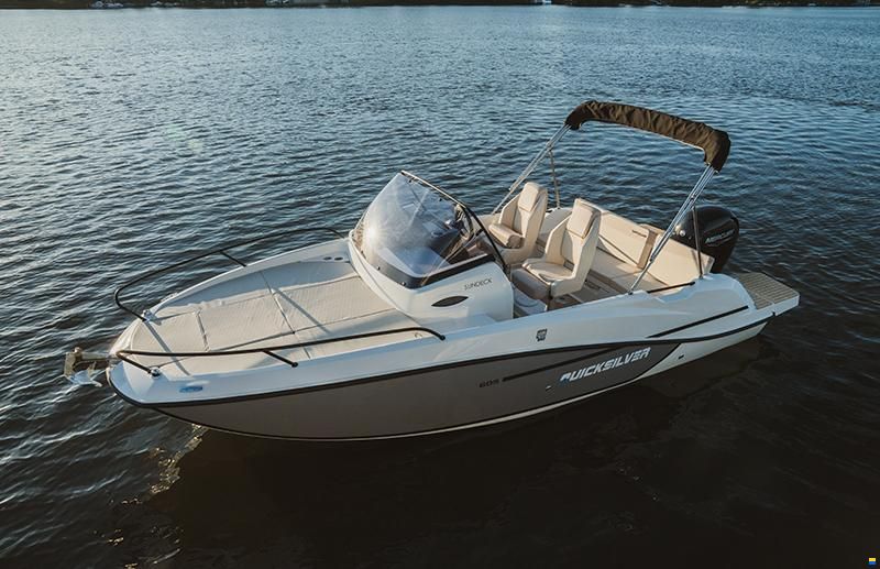 Quicksilver Activ 605 Sundeck