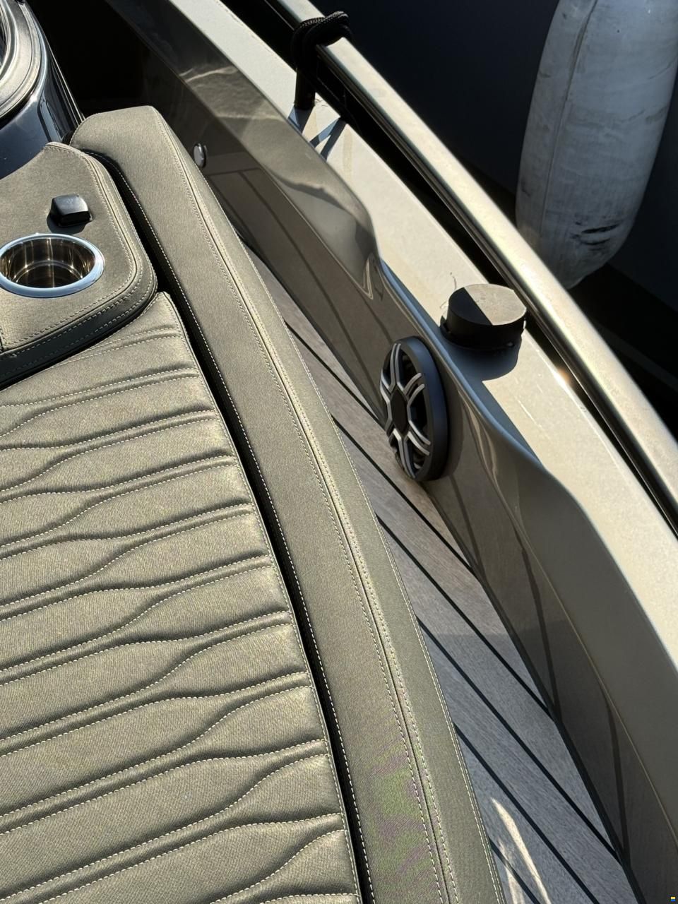 Cranchi A 32