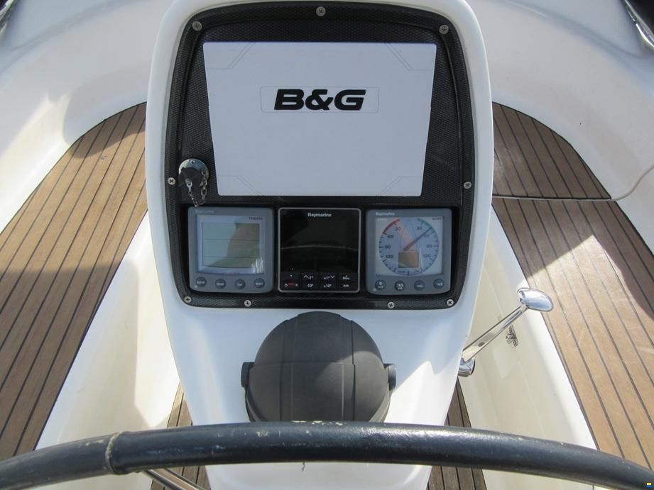 Bavaria 31 cruiser