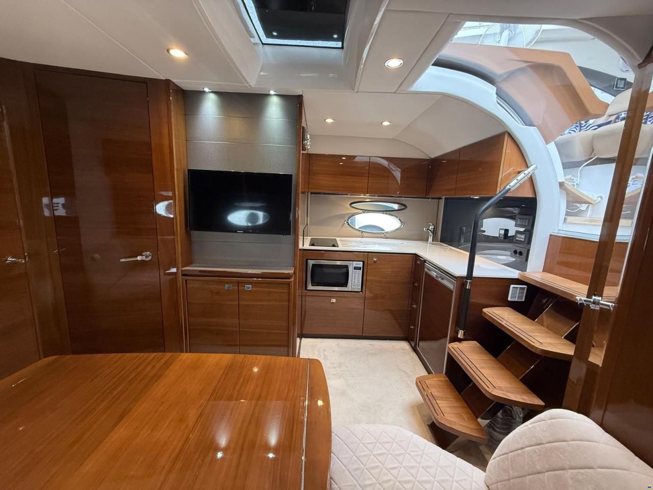Princess V39