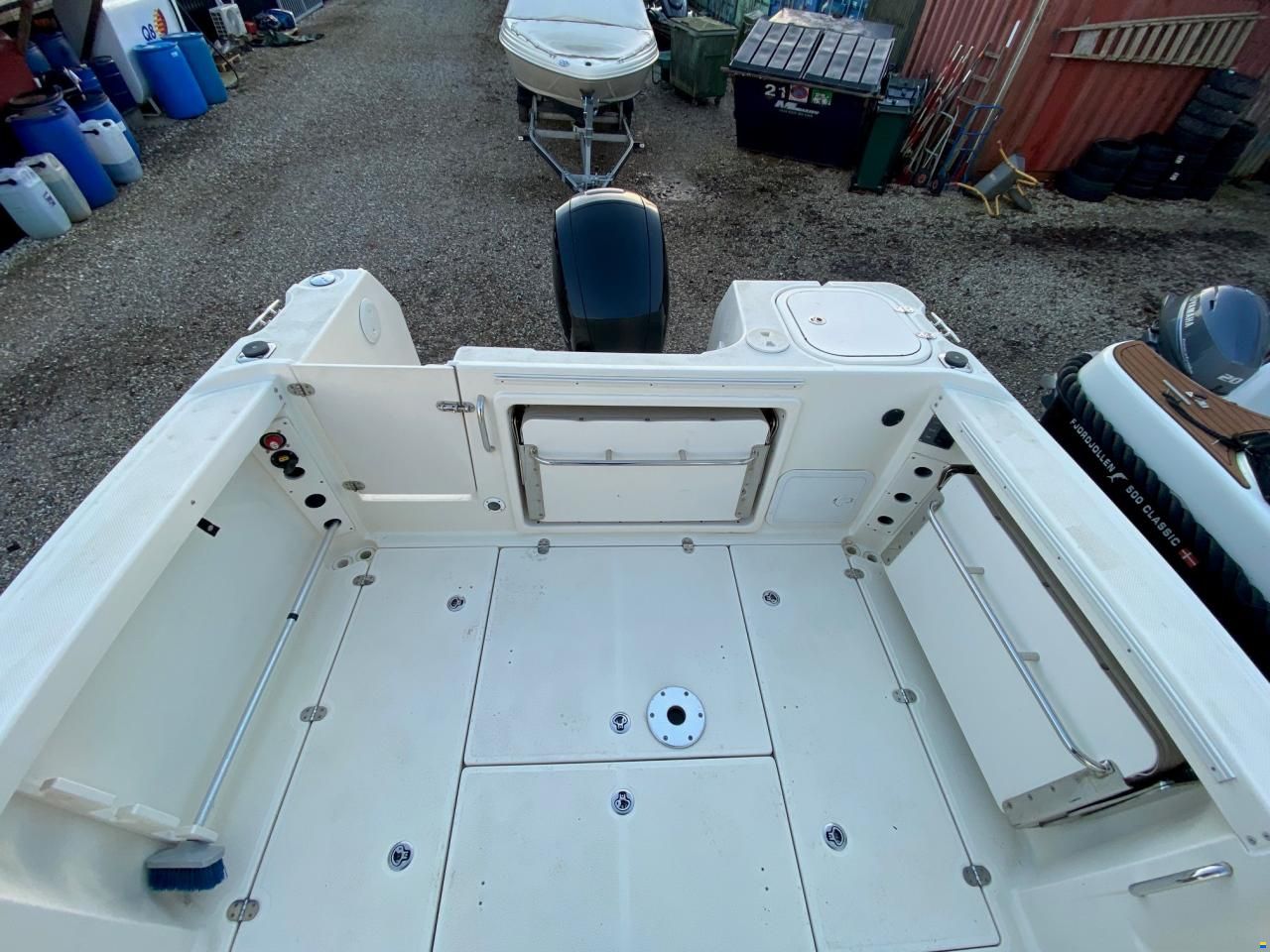 Quicksilver 675 Pilothouse