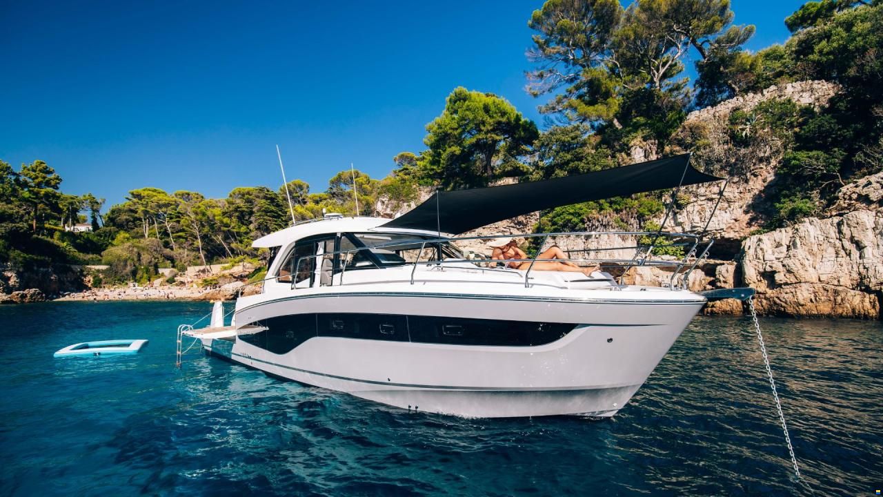 Beneteau ANTARES 12 COUPE