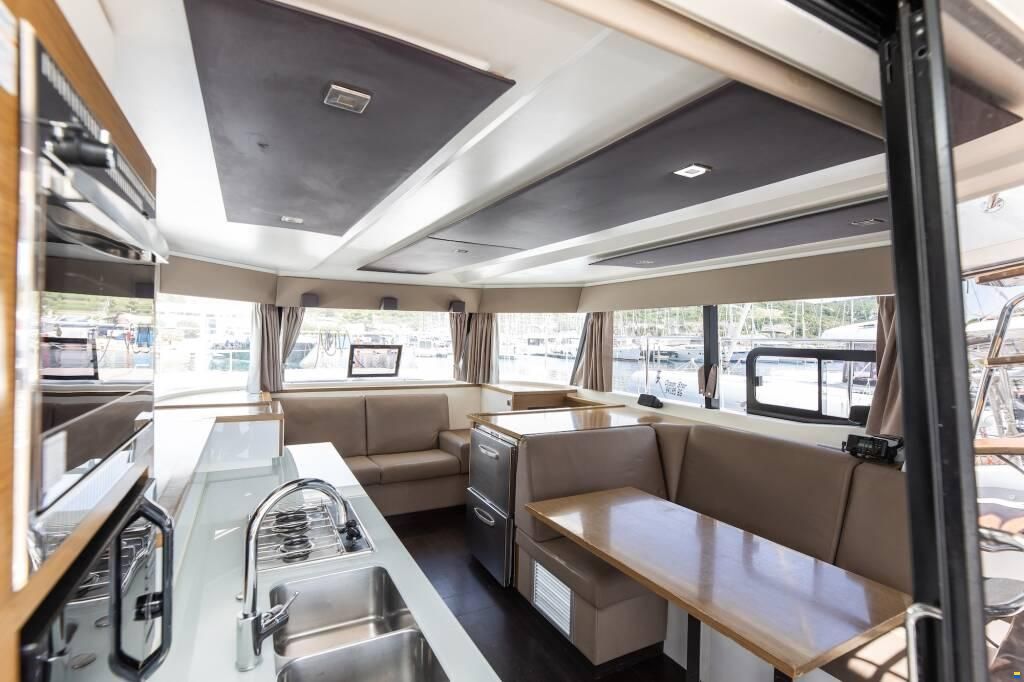 Fountaine Pajot MY 37