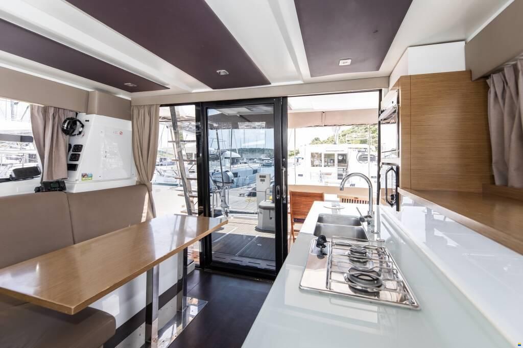 Fountaine Pajot MY 37
