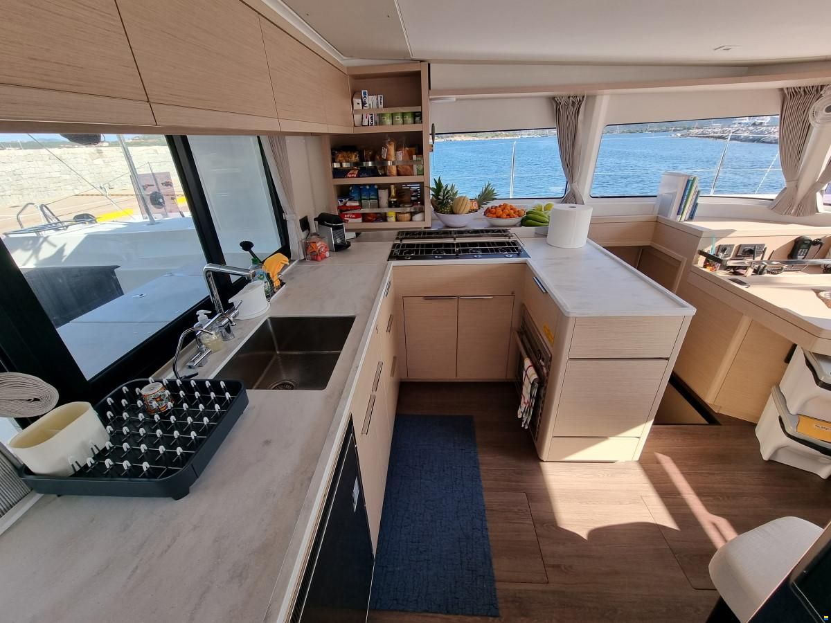 Lagoon 46