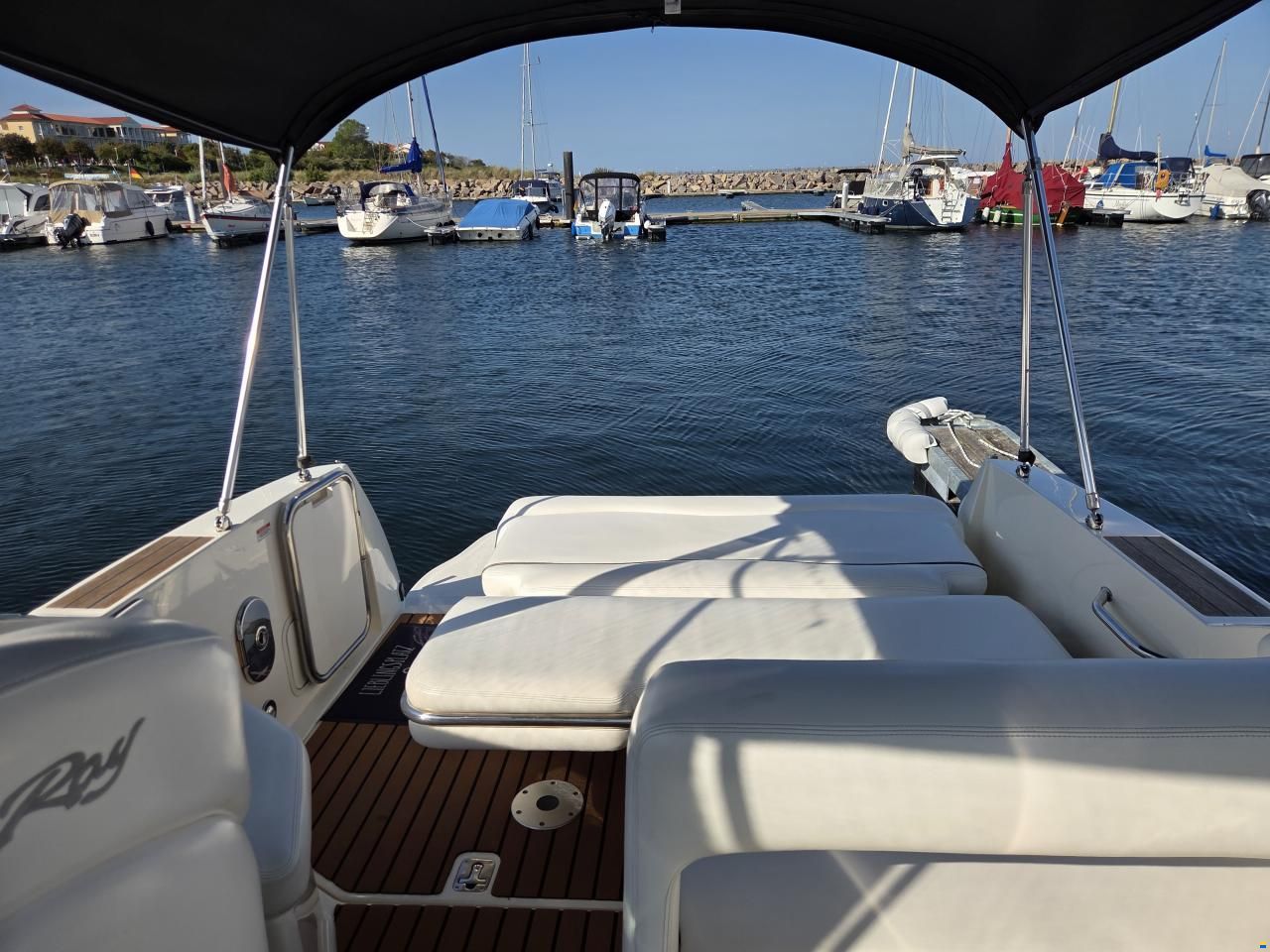 Sea Ray 255 Sundancer