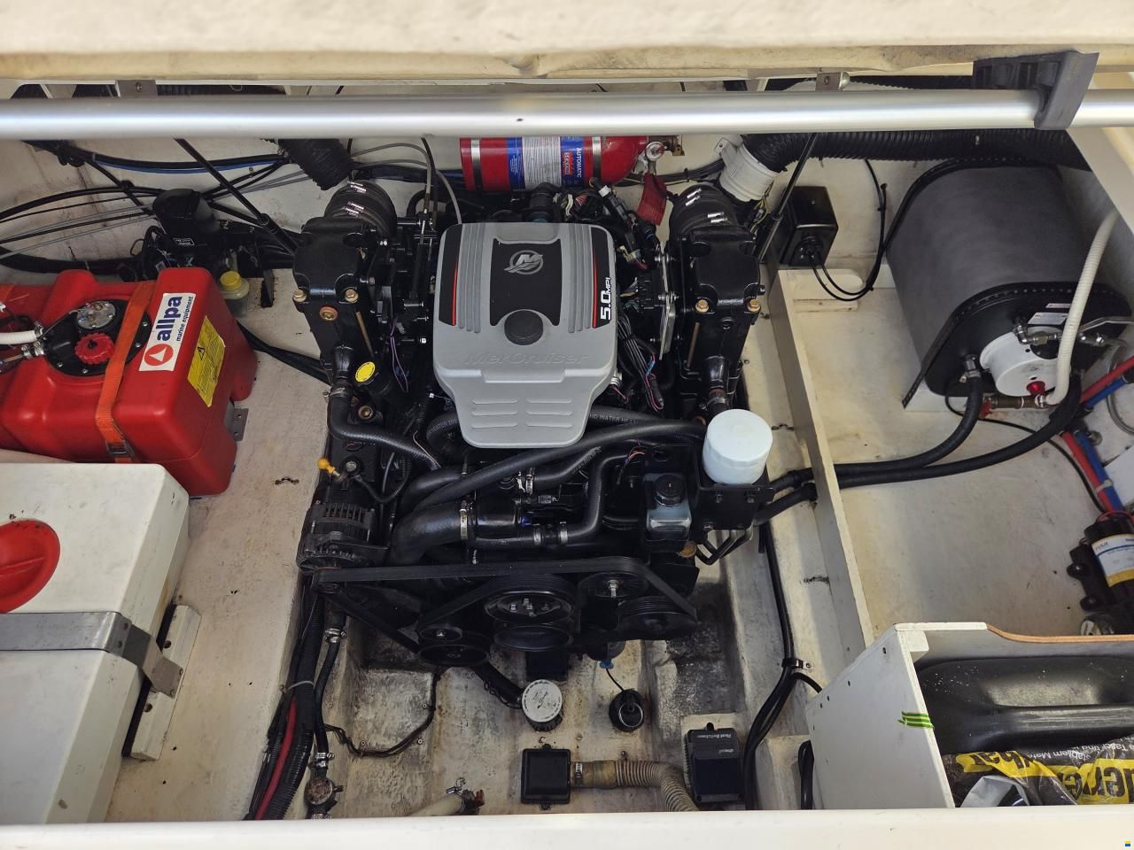Sea Ray 255 Sundancer