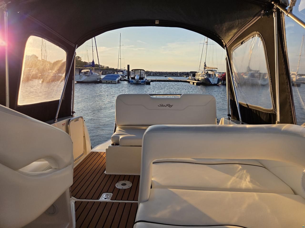 Sea Ray 255 Sundancer