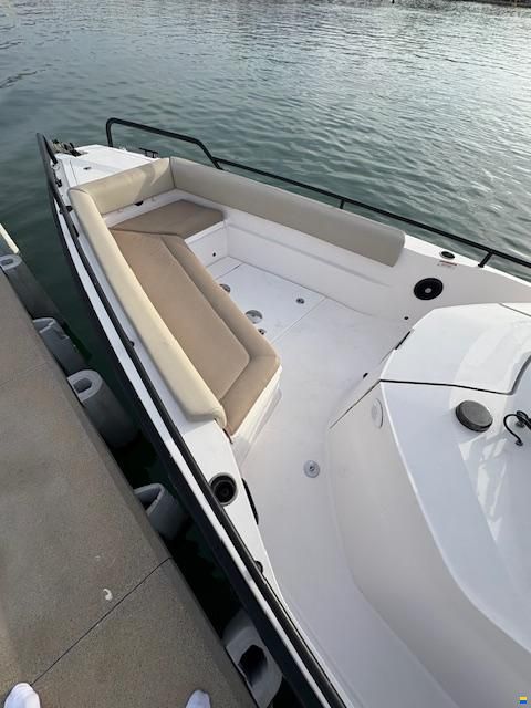 Axopar 28 T-TOP