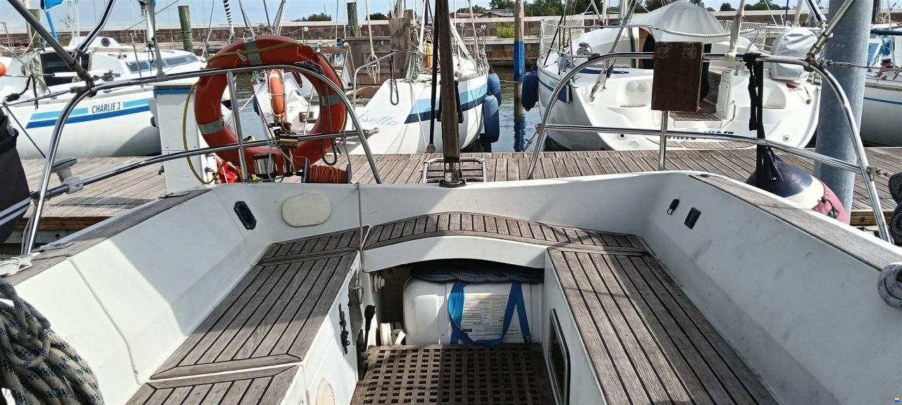 Cantiere del Pardo Grand Soleil 343