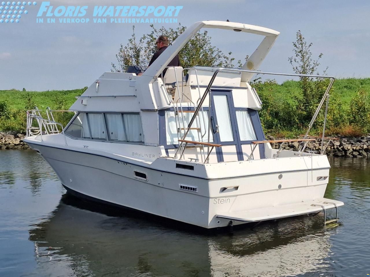 Bayliner 2858 Fly