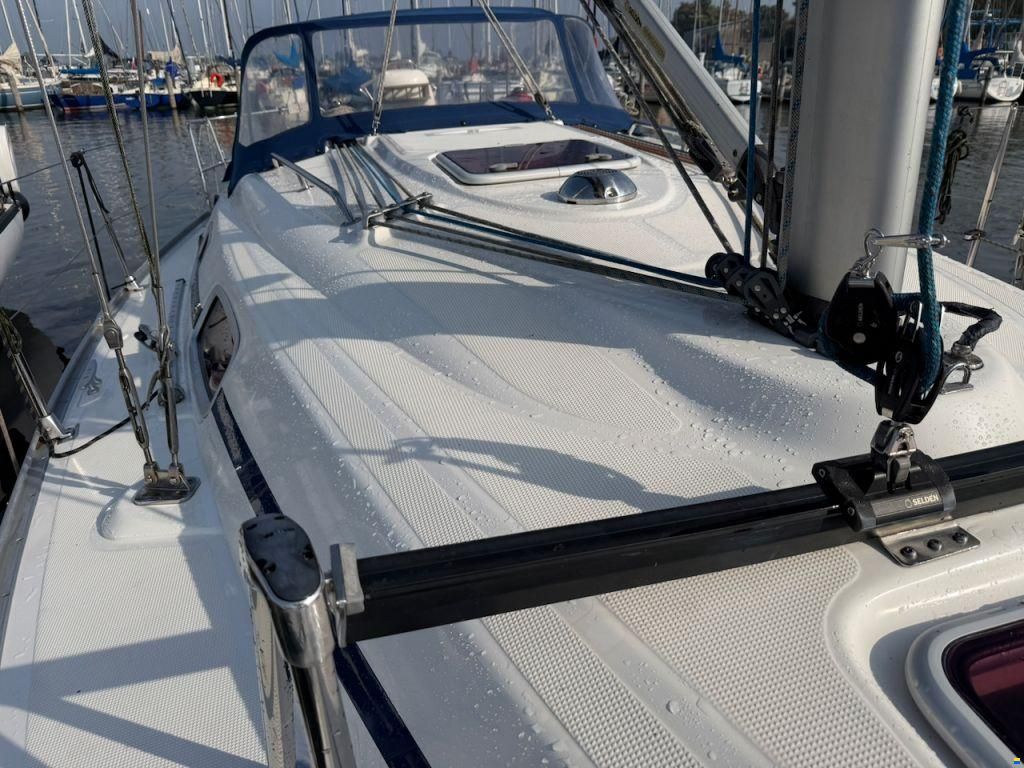Bavaria 30