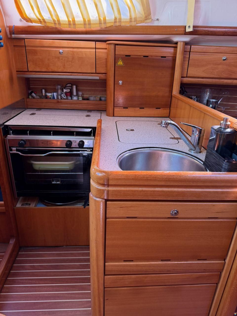 Bavaria 30