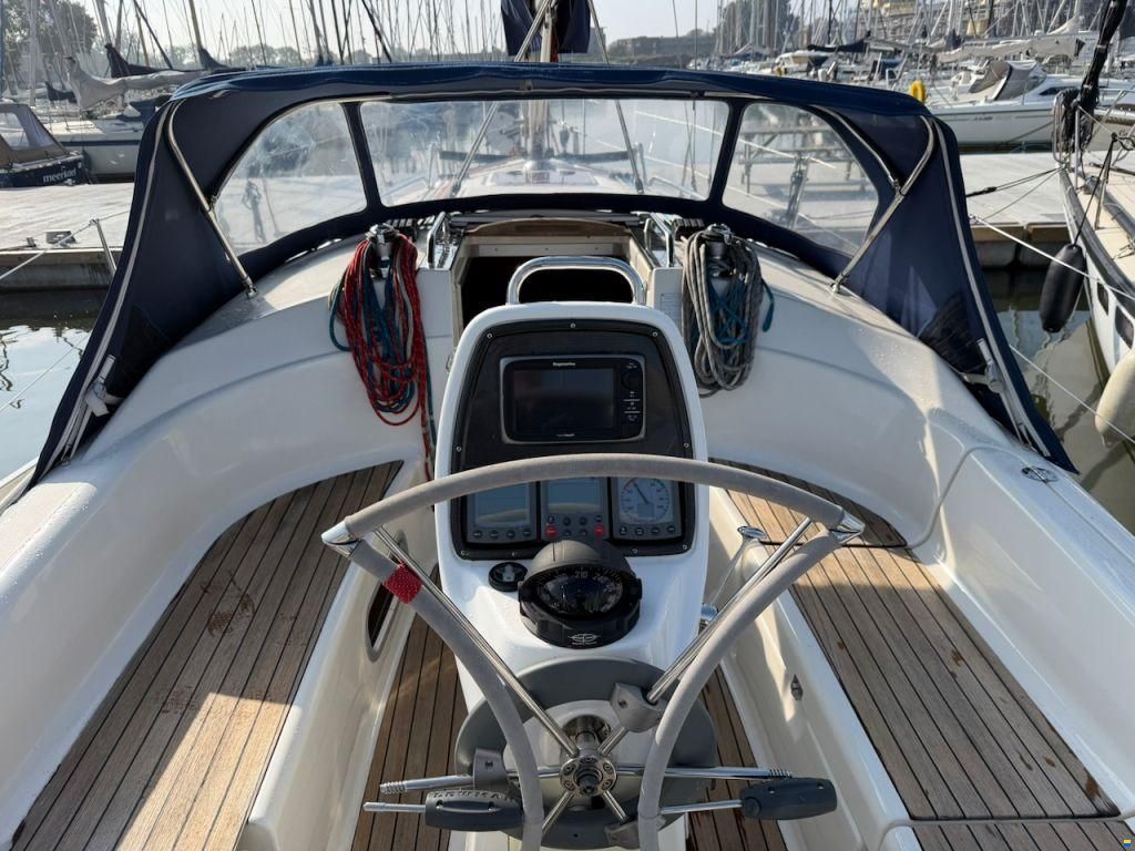 Bavaria 30