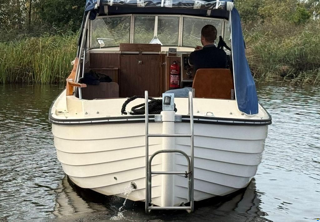 Marex 24 SunCab
