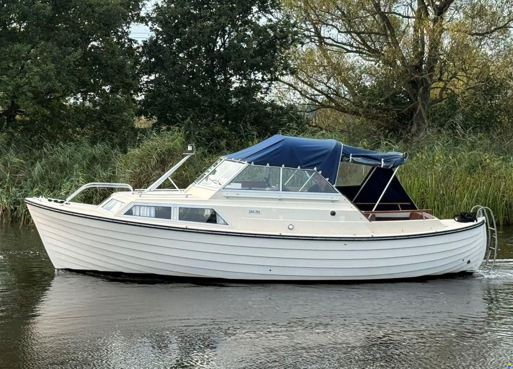 Marex 24 SunCab